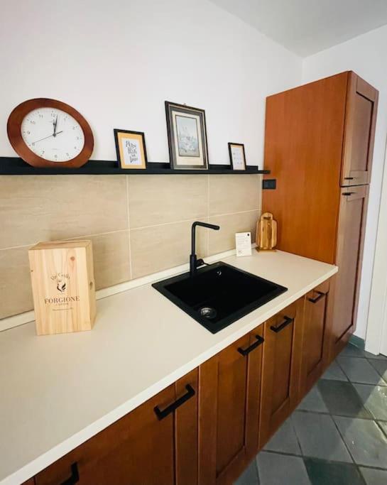 Re Gallo Luxury Apartment Plebiscito In Via Chiaia Nápoly Kültér fotó