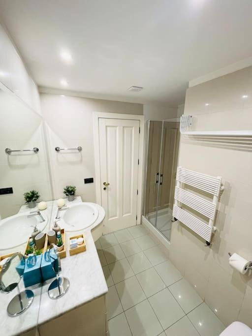 Re Gallo Luxury Apartment Plebiscito In Via Chiaia Nápoly Kültér fotó