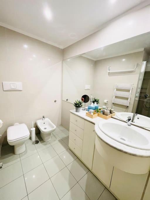 Re Gallo Luxury Apartment Plebiscito In Via Chiaia Nápoly Kültér fotó