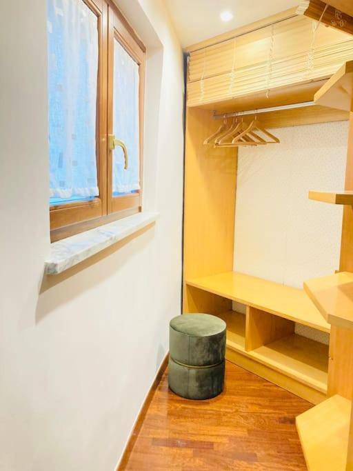 Re Gallo Luxury Apartment Plebiscito In Via Chiaia Nápoly Kültér fotó